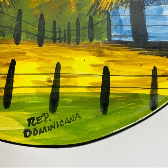Republica Domimicana 13” Wall Colorful Decor Plate - Picture 3 of 8